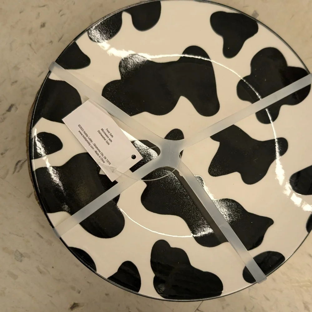 8pcs Cow Print Ceramic Plates Set For Four Dinner And Salad Plates - Picture 5 of 6